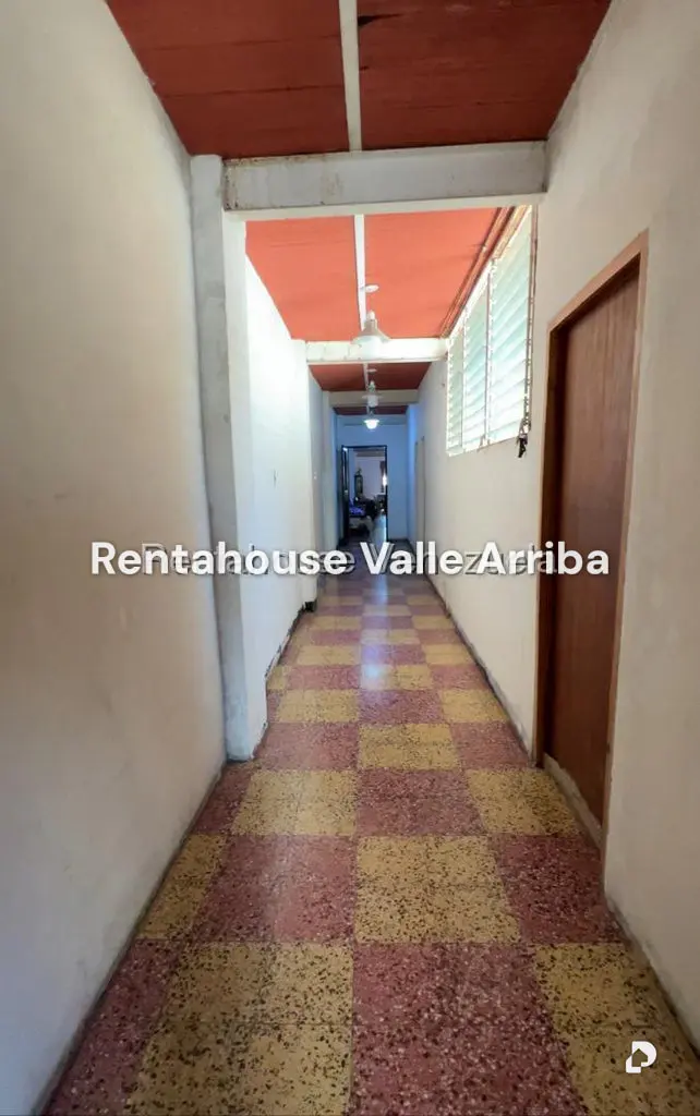 Casa en Parroquia Altagracia, Caracas – 9