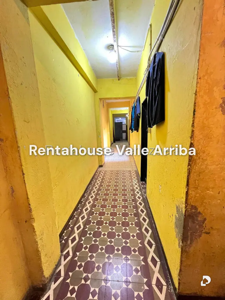 Casa en Parroquia Altagracia, Caracas – 8