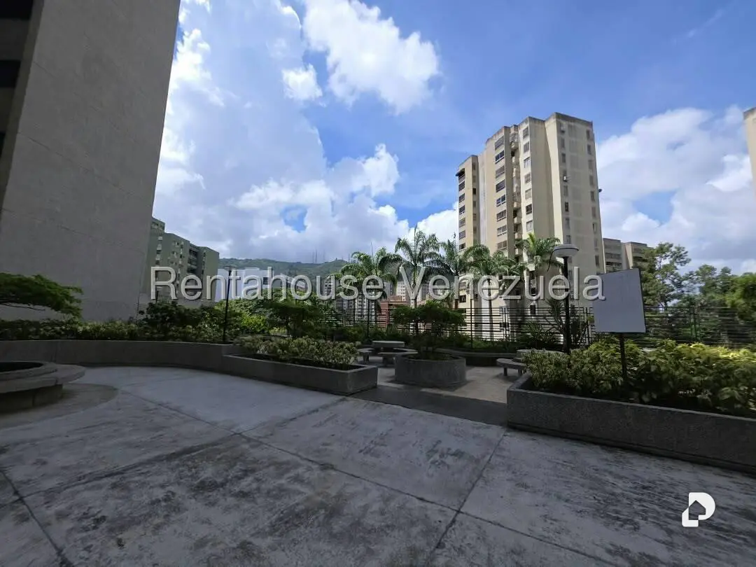 Apartamento en El Cigarral, Caracas – 25