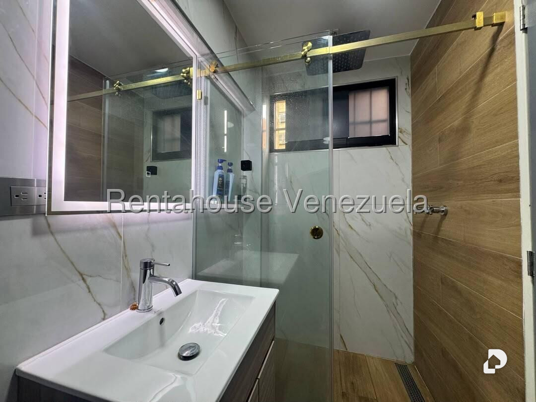Apartamento en Santa Mónica, Caracas – 16