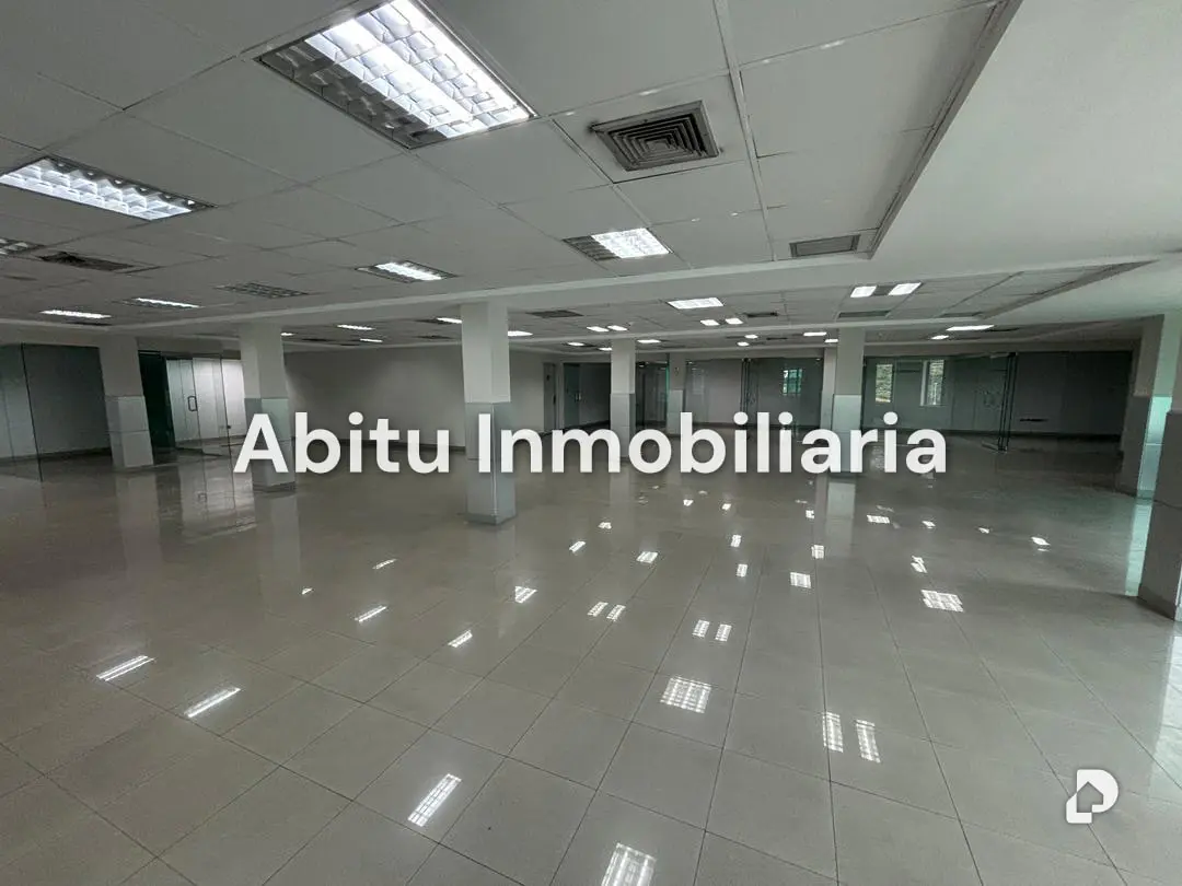 Commercial space in Los Ruices, Caracas – 9