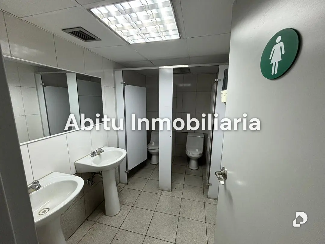 Commercial space in Los Ruices, Caracas – 12
