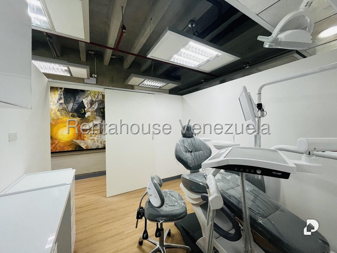 Local comercial en Macaracuay, Caracas – 23