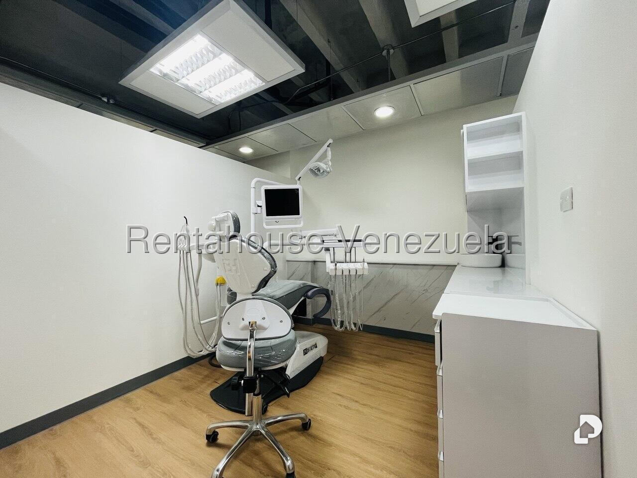 Local comercial en Macaracuay, Caracas – 21