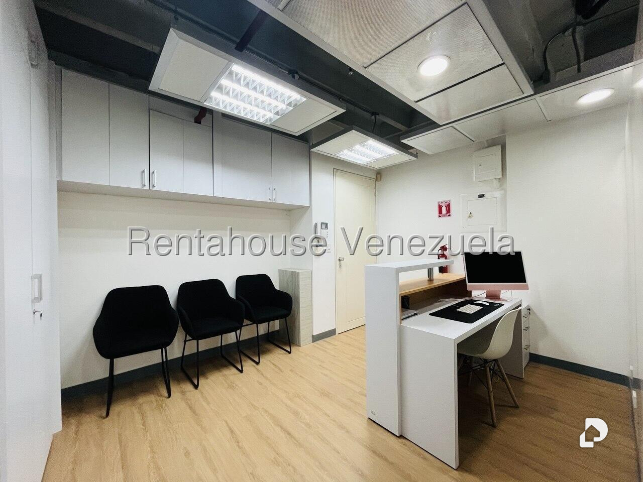 Local comercial en Macaracuay, Caracas – 13