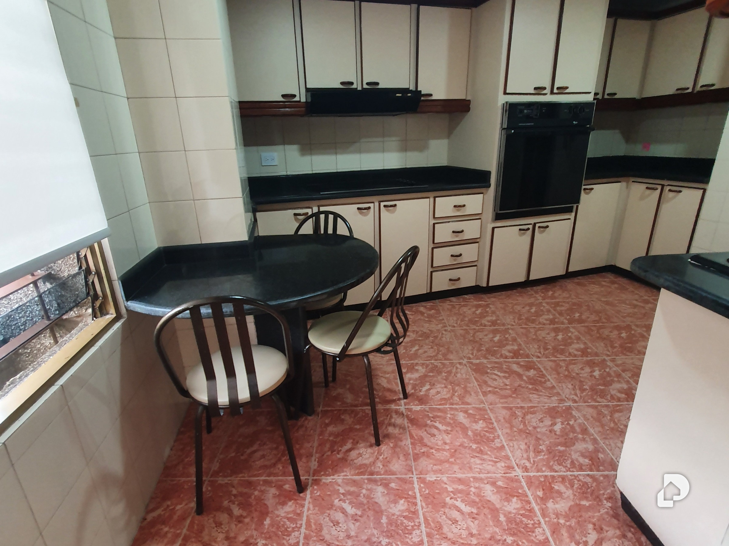 Apartamento en Barrio Las Brisas, Maracay – 4