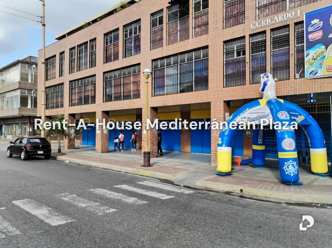 Edificio en Avenida Bolivar Sur, Valencia – 1