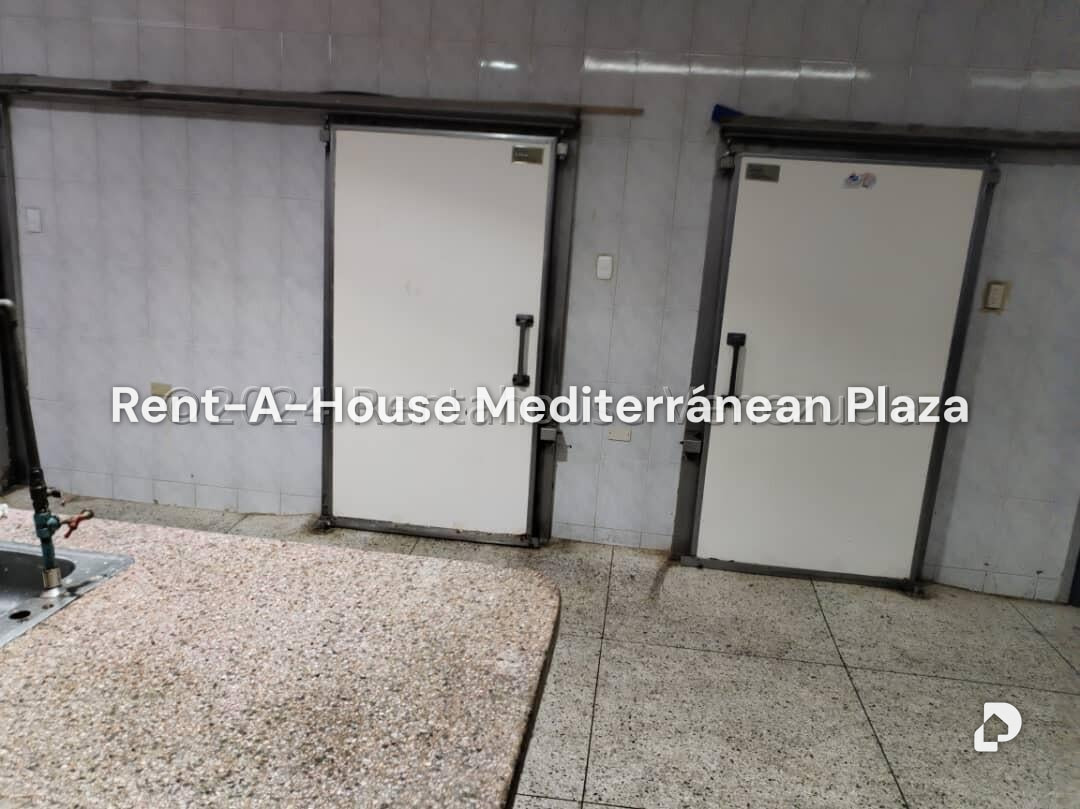 Edificio en Avenida Bolivar Sur, Valencia – 21