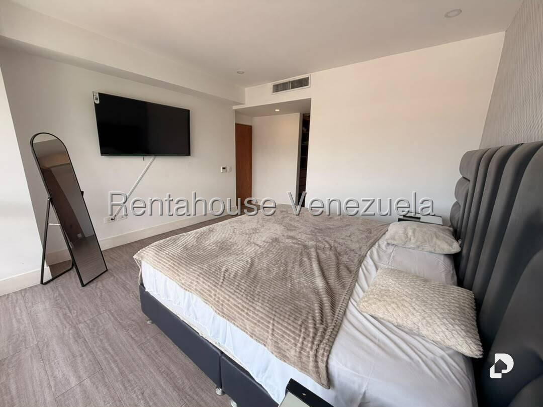 Apartamento en Lomas de Las Mercedes, Caracas – 19