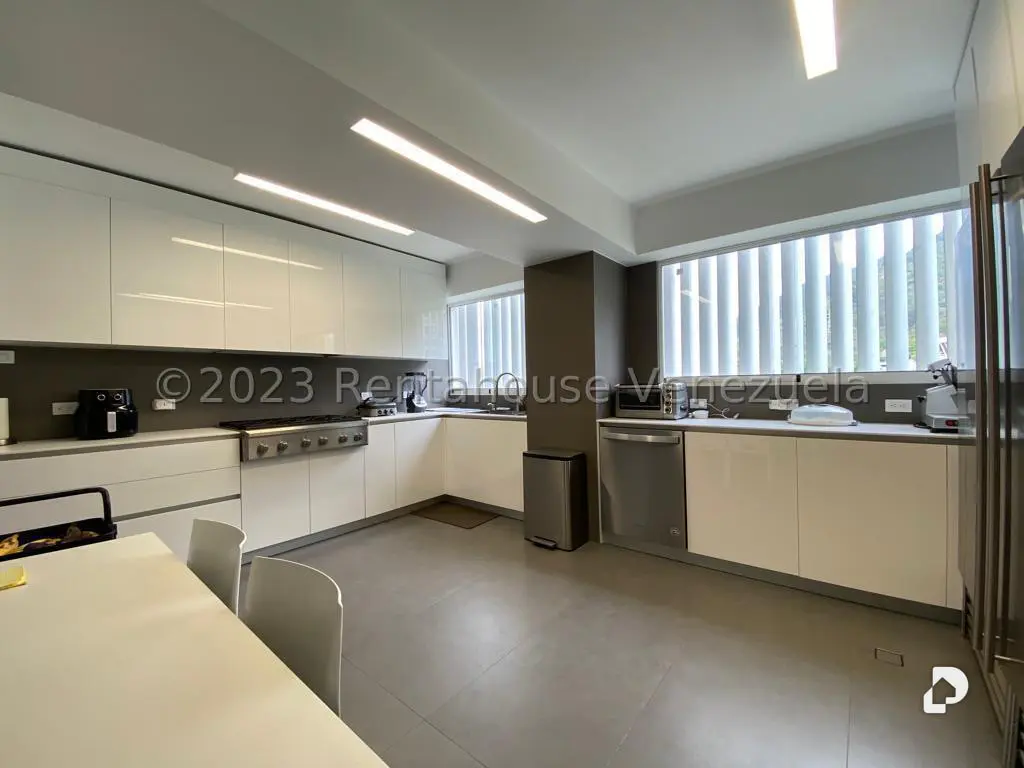 Apartamento en Altamira, Caracas – 15