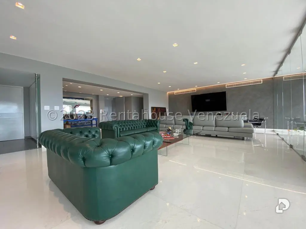 Apartamento en Altamira, Caracas – 11
