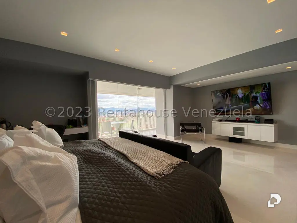 Apartamento en Altamira, Caracas – 19