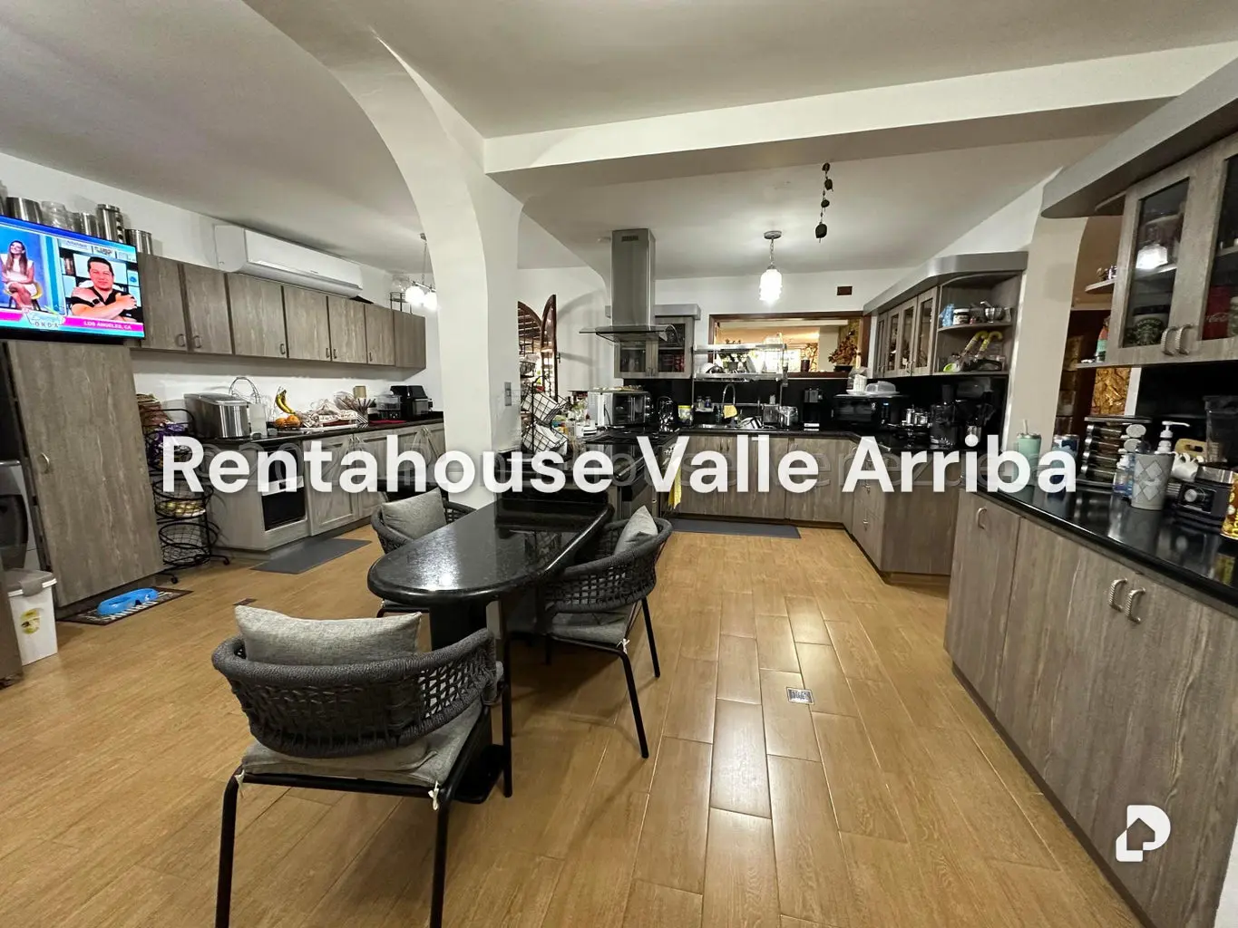House in El Cafetal, Caracas – 12