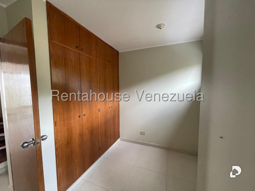 Apartamento en Oripoto, Caracas – 28