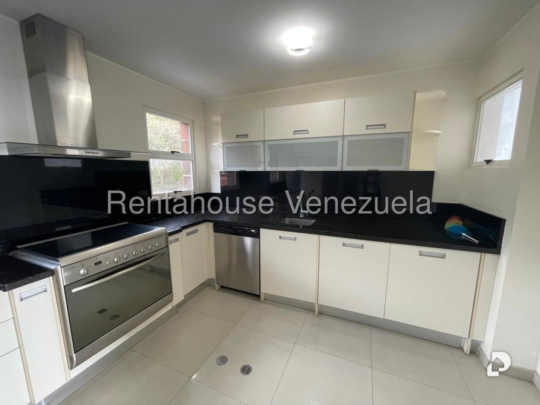 Apartamento en Oripoto, Caracas – 26