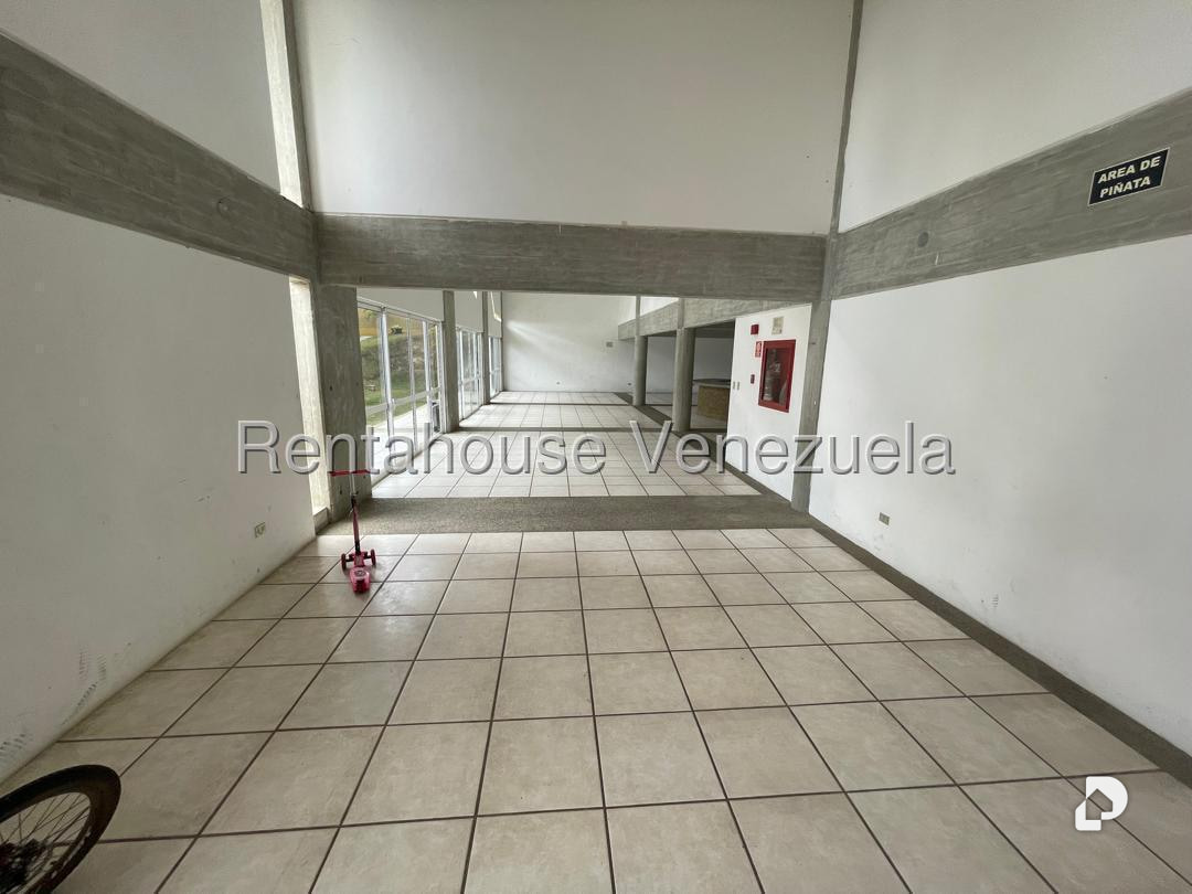 Apartamento en Oripoto, Caracas – 10