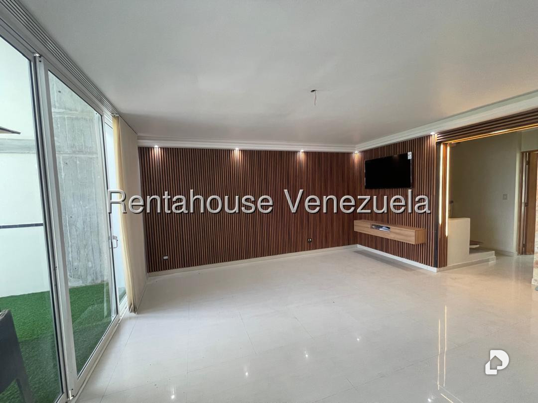 Apartamento en Oripoto, Caracas – 18