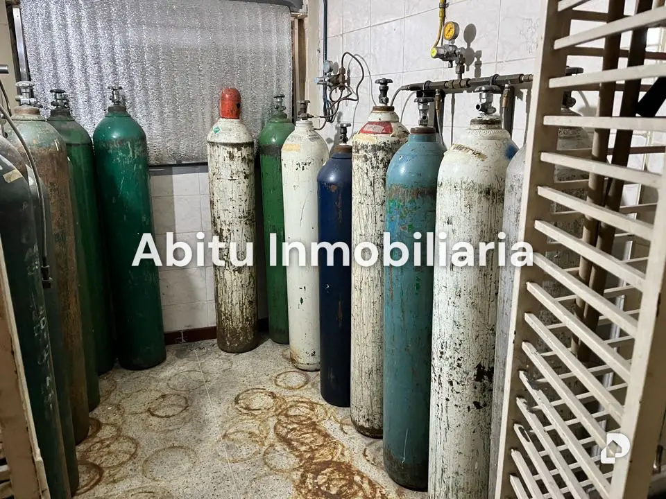 Local comercial en Bello Monte, Caracas – 21