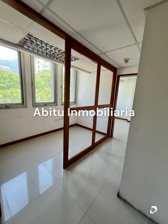 Local comercial en Bello Monte, Caracas – 35