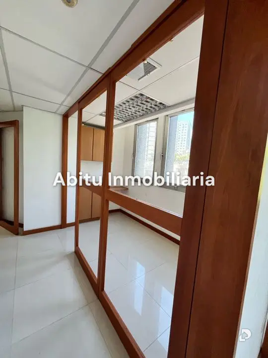 Local comercial en Bello Monte, Caracas – 41