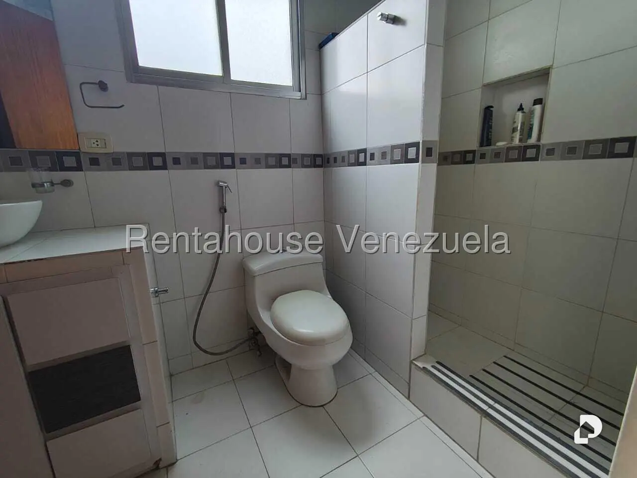 Apartamento en Santa Fe Sur, Caracas – 24