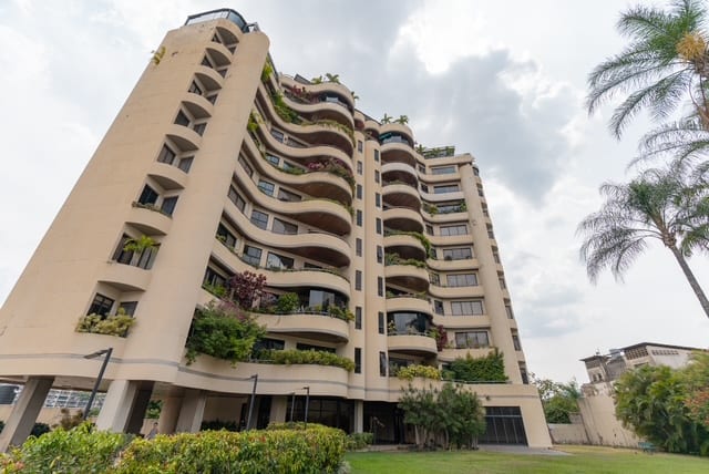 Apartamento en Country Club, Caracas - 1