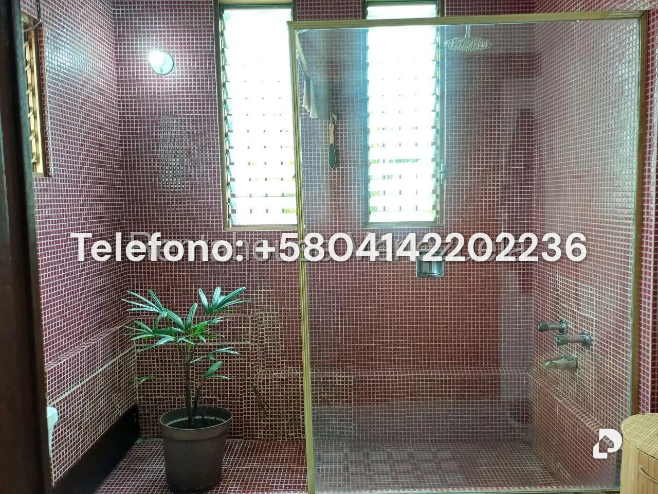 House in La Lagunita Country Club, Caracas – 32