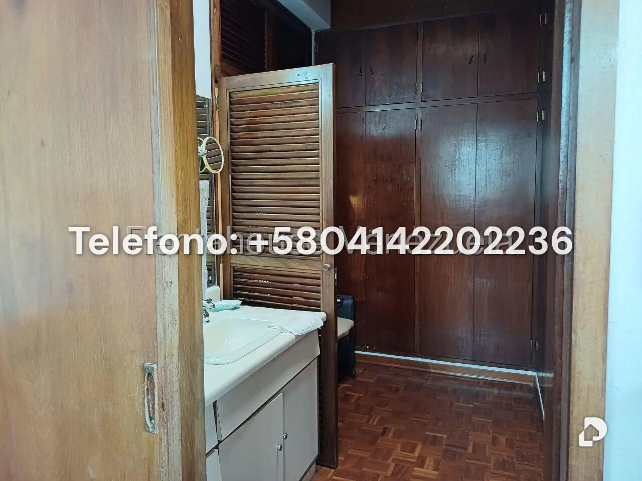 House in La Lagunita Country Club, Caracas – 33