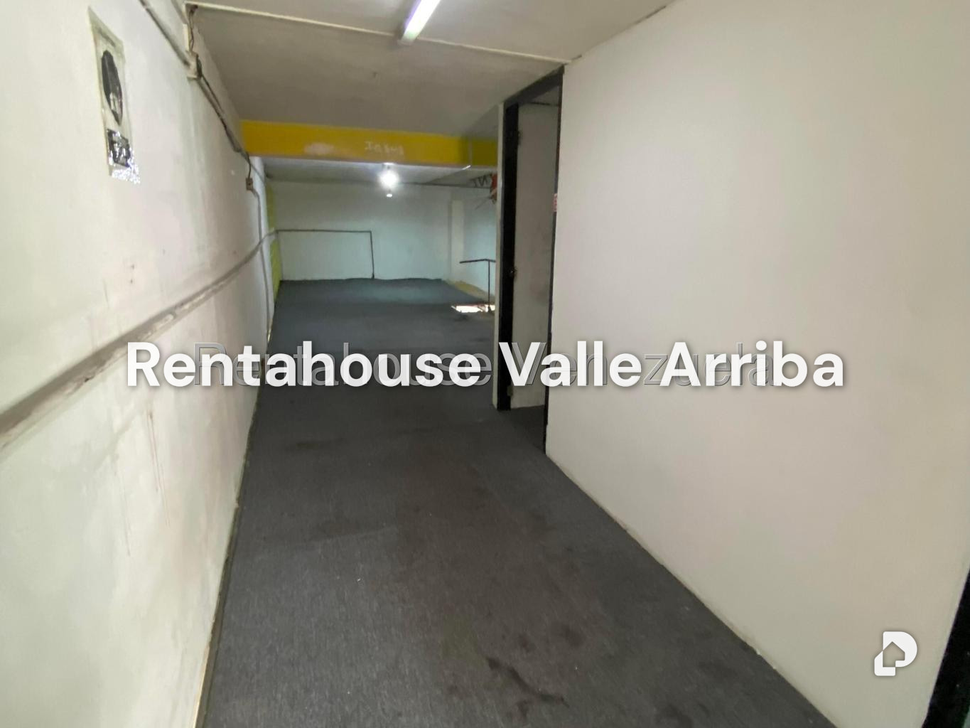 Local comercial en Puente Hierro, Caracas – 17
