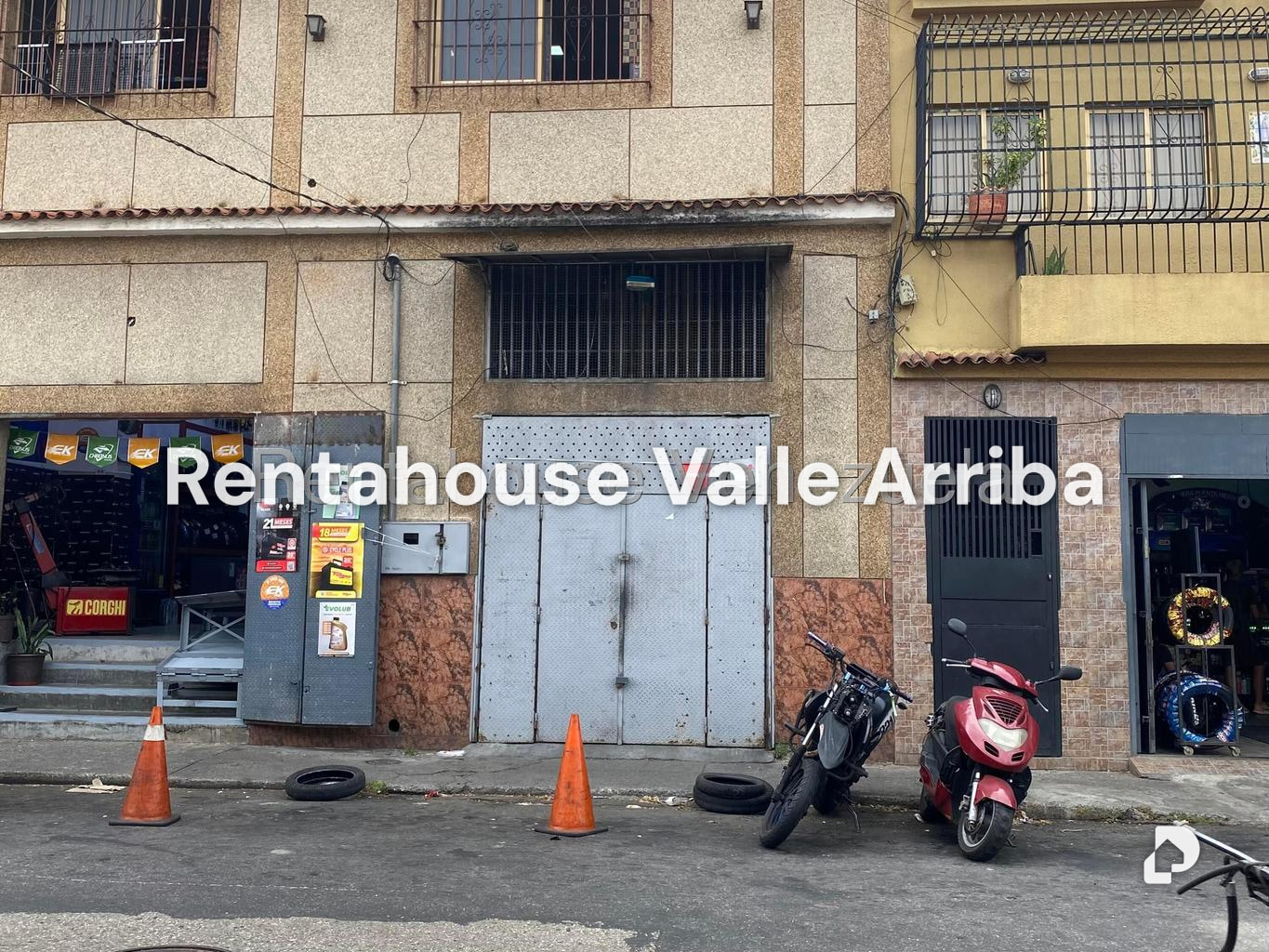 Local comercial en Puente Hierro, Caracas – 28