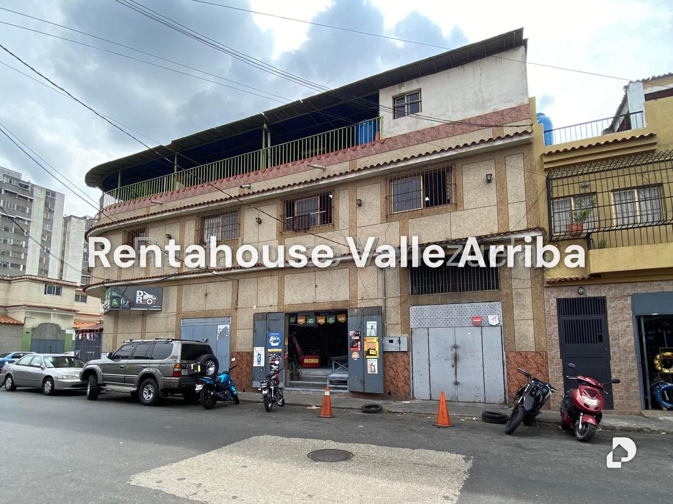 Local comercial en Puente Hierro, Caracas – 27