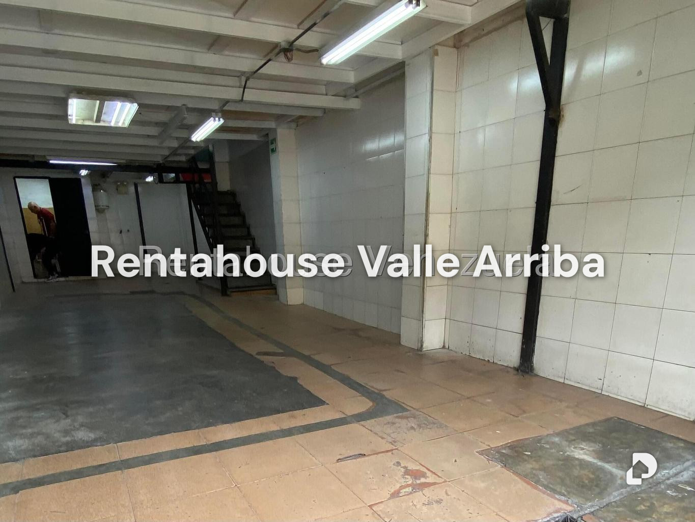 Local comercial en Puente Hierro, Caracas – 7