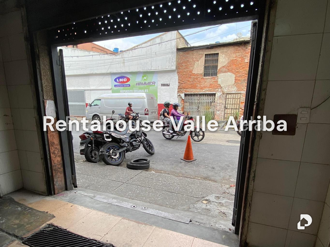 Local comercial en Puente Hierro, Caracas – 21