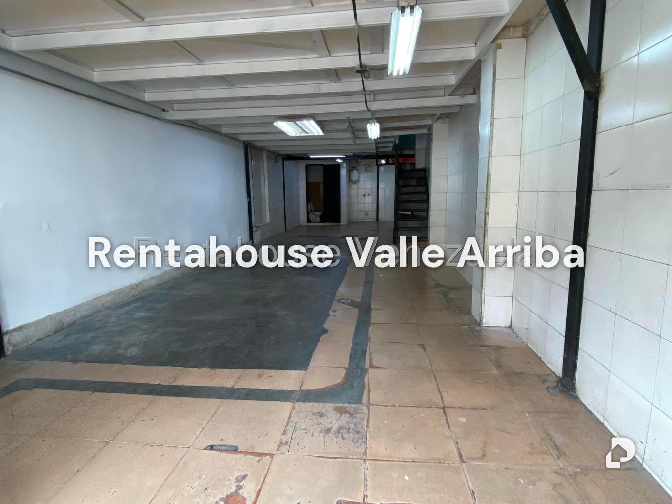 Local comercial en Puente Hierro, Caracas – 6