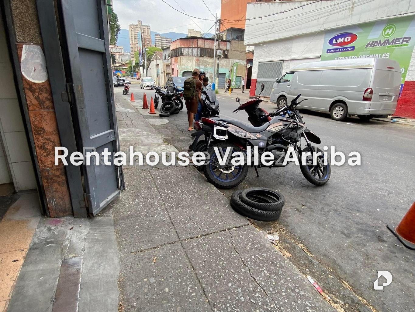 Local comercial en Puente Hierro, Caracas – 23
