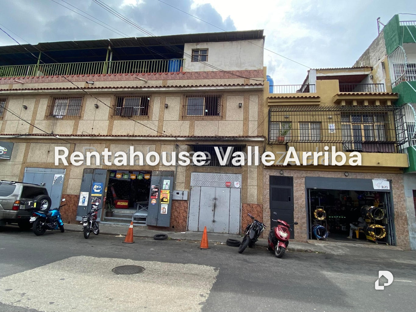 Local comercial en Puente Hierro, Caracas – 26