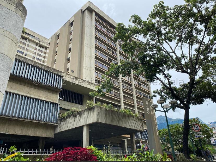 Oficina en El Marqués, Caracas - 1