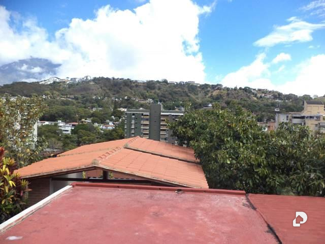 Casa en Santa Paula, Caracas – 24