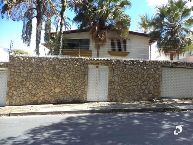 Casa en Santa Paula, Caracas – 1