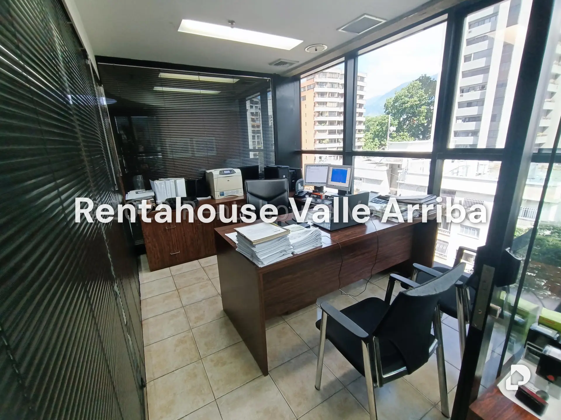 Office in El Bosque, Caracas – 16
