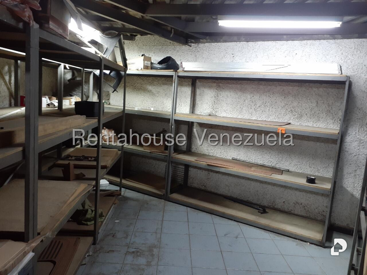 Local comercial en Los Rosales, Caracas – 20