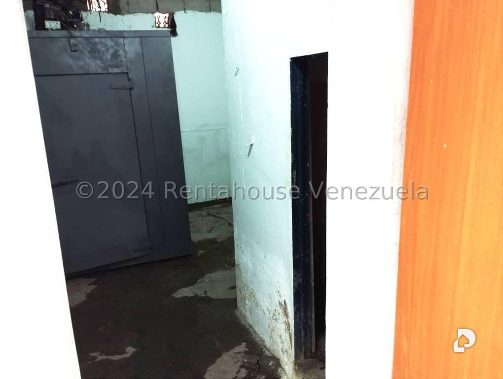 Local comercial en Catia, Caracas – 11