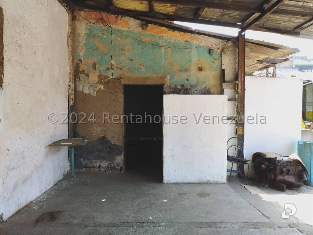 Local comercial en Catia, Caracas – 28