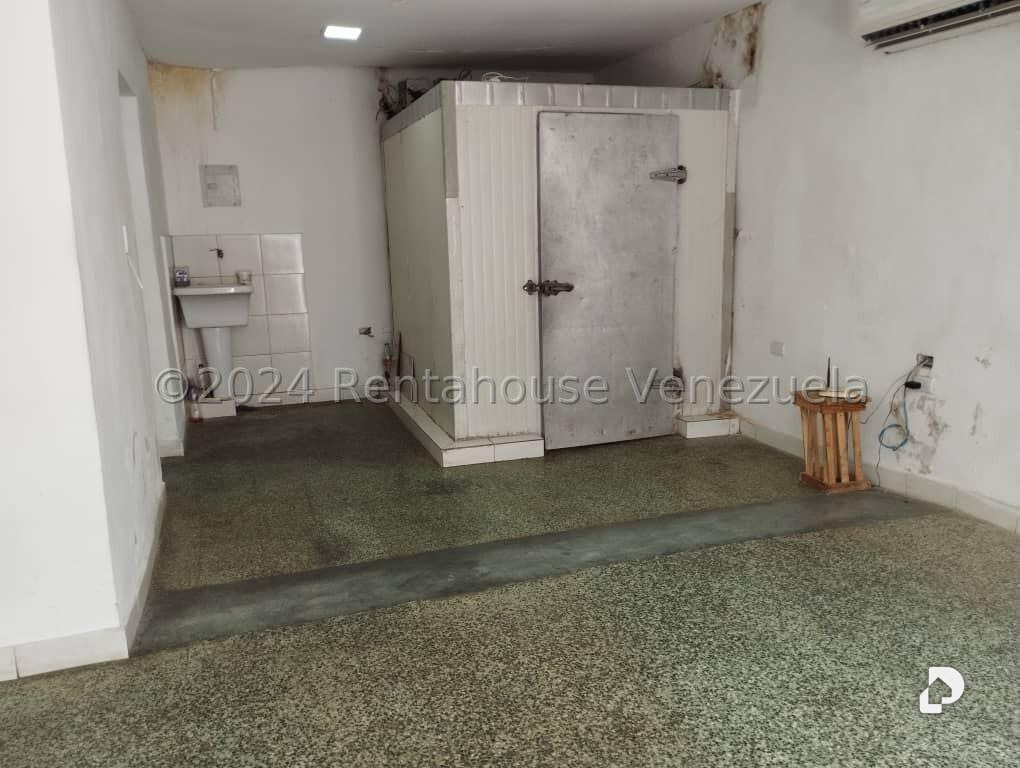 Local comercial en Catia, Caracas – 17