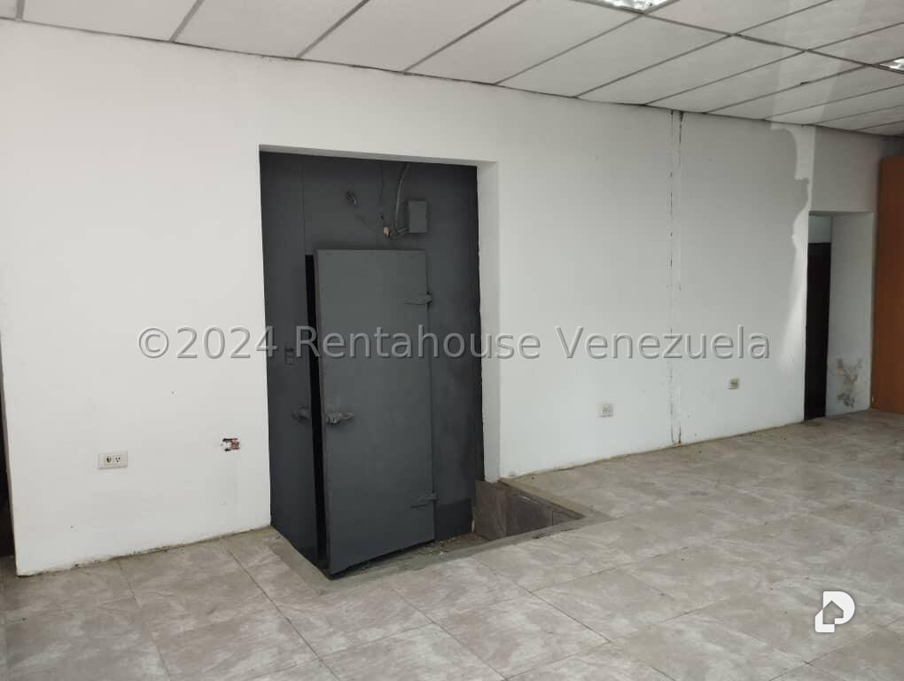 Local comercial en Catia, Caracas – 13