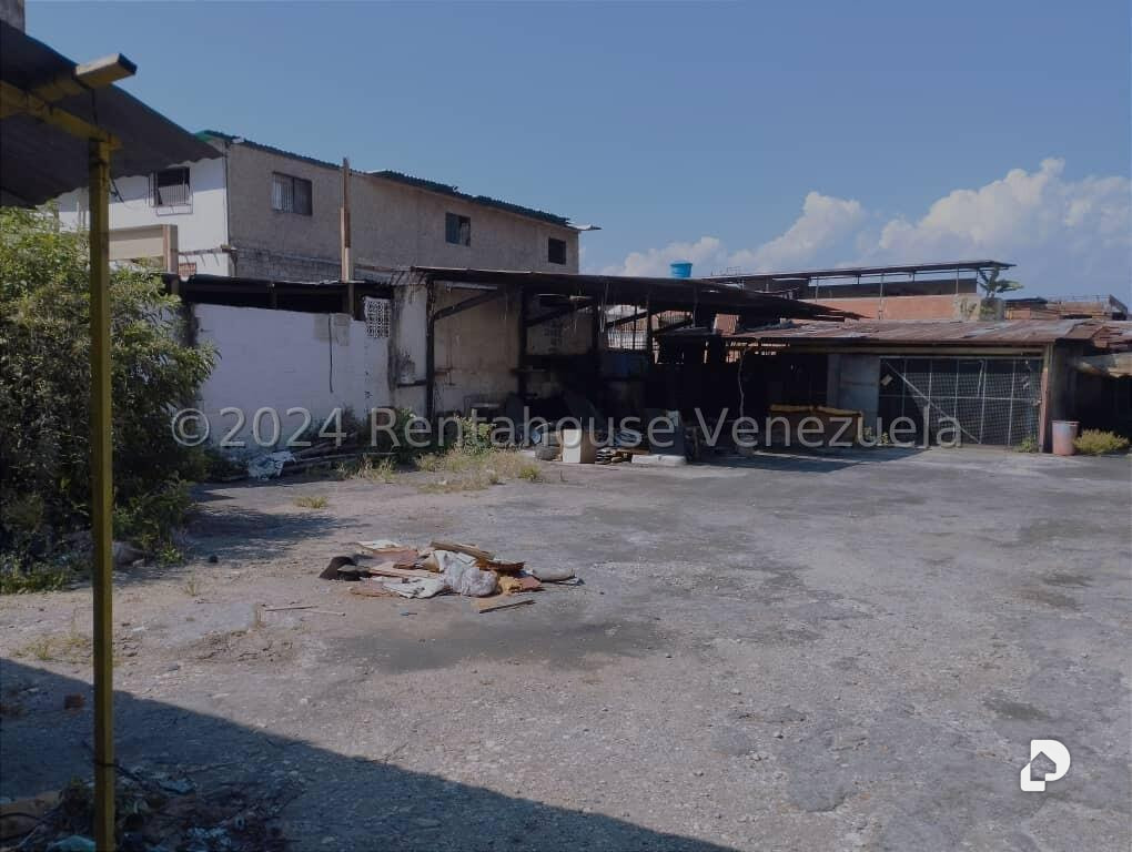 Local comercial en Catia, Caracas – 25