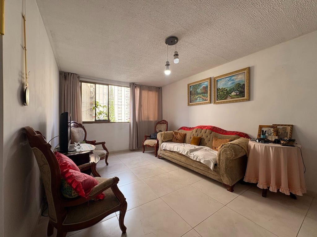Apartamento en La Rosaleda Sur, San Antonio de Los Altos - 1