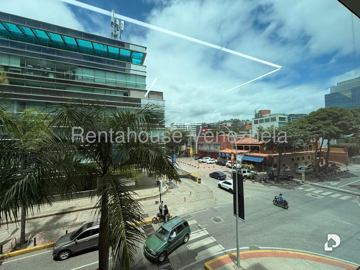 Local comercial en Las Mercedes, Caracas