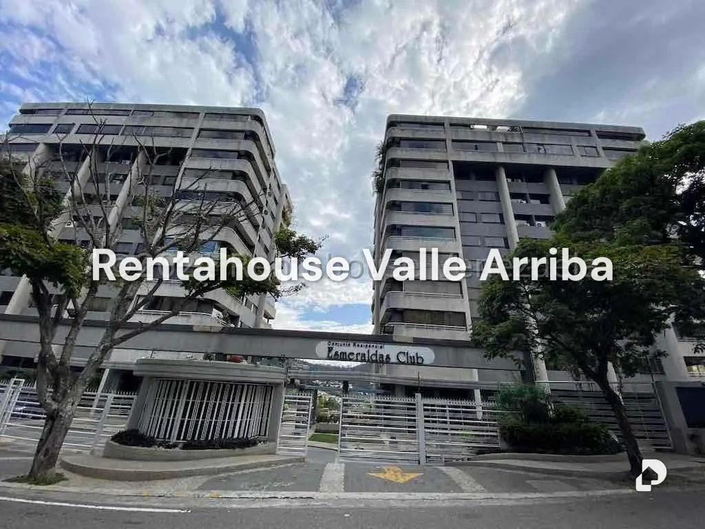 Apartamento en Las Esmeraldas, Caracas – 1