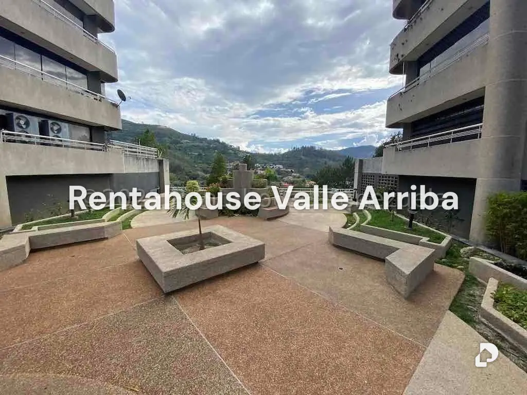 Apartamento en Las Esmeraldas, Caracas – 25